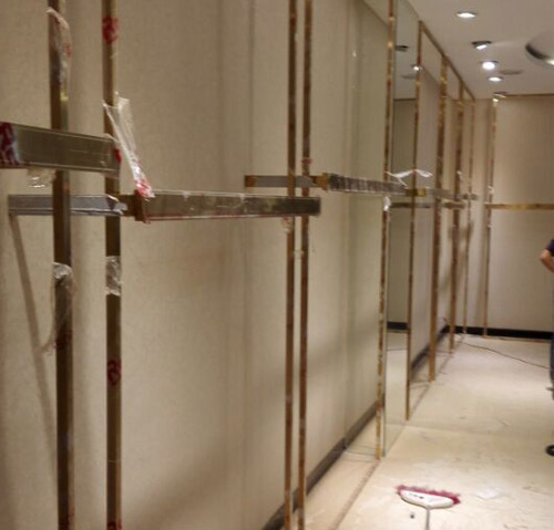 贵阳不锈钢服装展示架