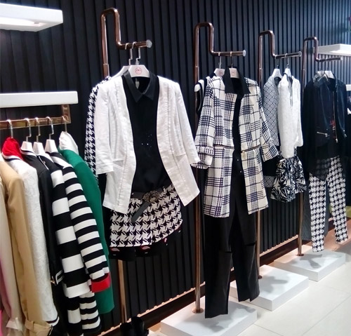 贵州不锈钢服装道具